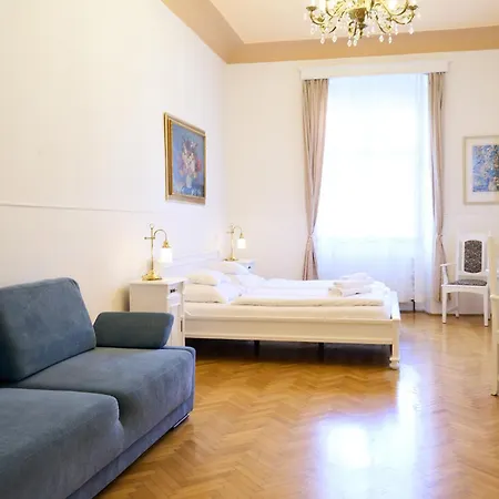 Hotel U Zlateho Jelena-2